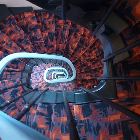 Hotel Helussi Parigi