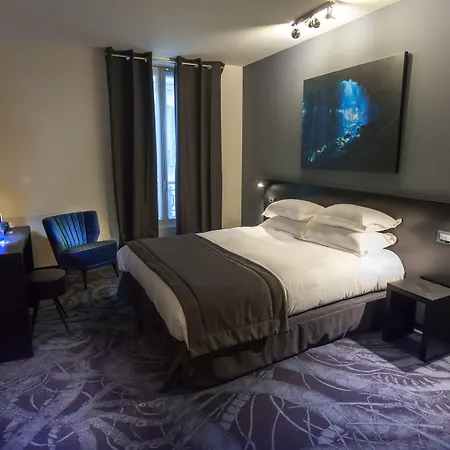 Hotel Helussi Parigi