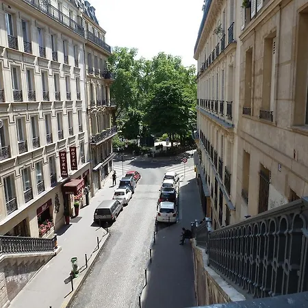 Helussi 3* Parigi