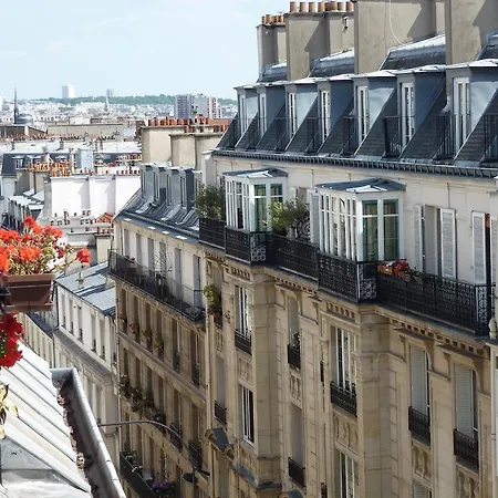 Hotel Helussi Parigi